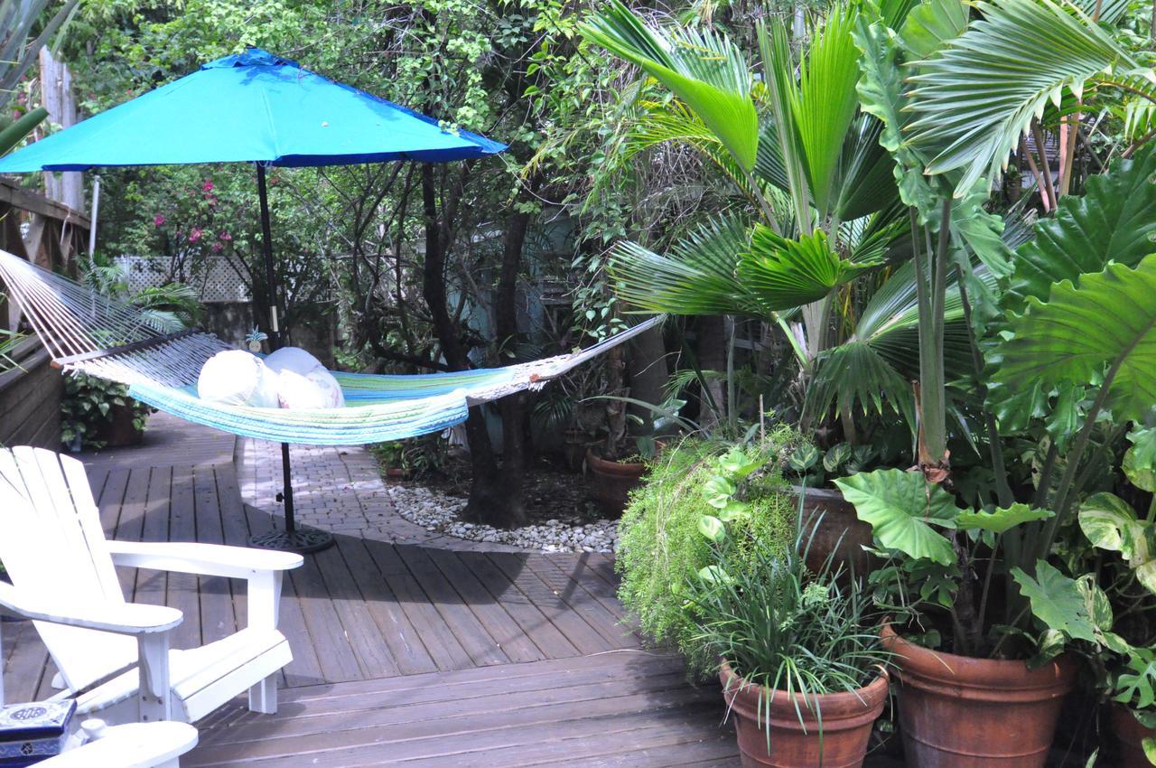 Pineapple Point Guesthouse & Resort - Gay Men'S Resort Φορτ Λόντερντεϊλ Εξωτερικό φωτογραφία